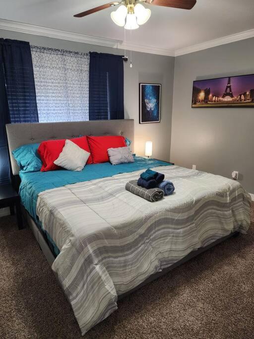 Blue Shark *E4* @ Midtown Comfortable 1Br King Apartment Houston Exterior foto